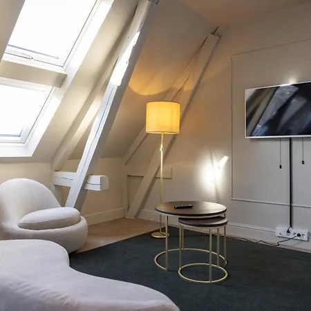 Hotel The