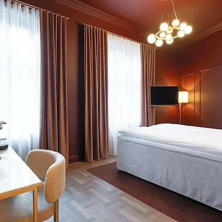 Hotel The Self Check-in Boutique 4*